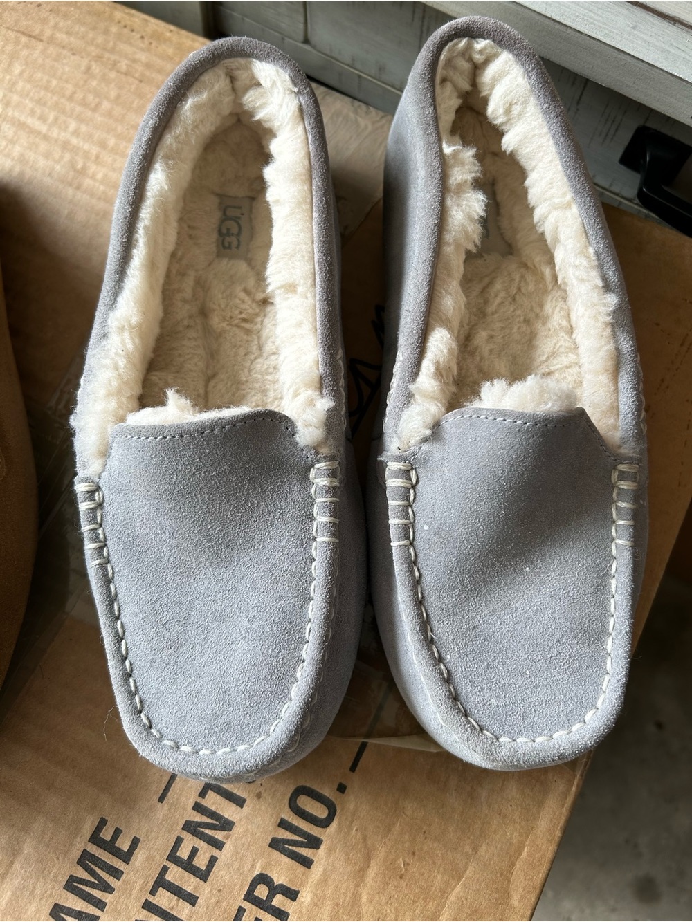 UGG Women’s Ansley Light Grey Suede Shearling-Lined Moccasin Slippers - Size 9